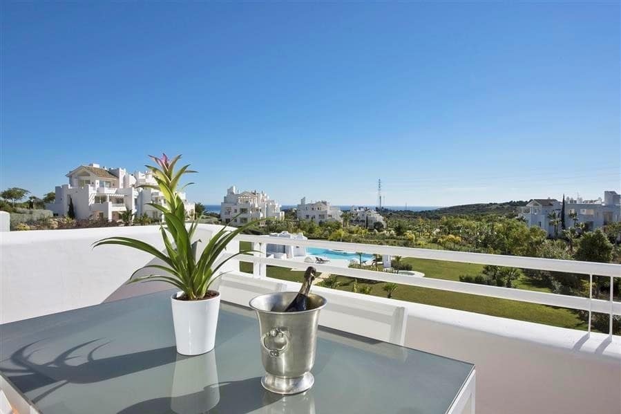 2 sypialnia Apartament na sprzedaż w Casares z basenem garażem - 335 000 € (Ref: 8465561)