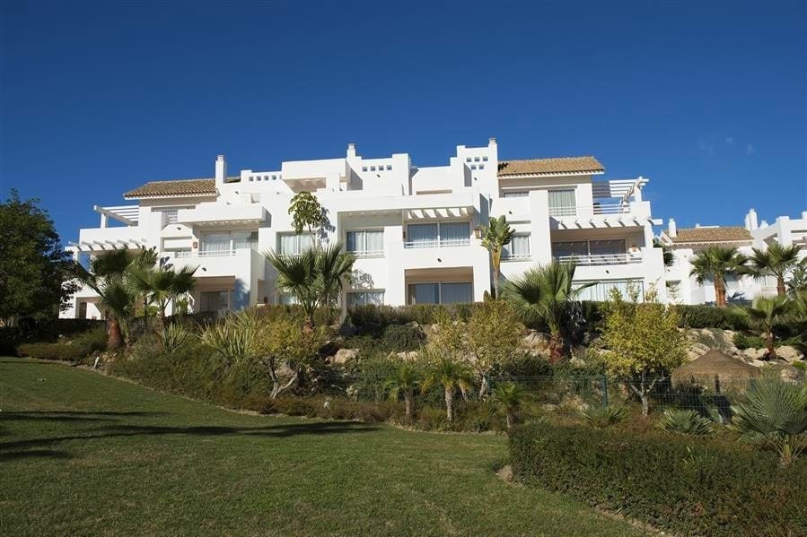 2 sypialnia Apartament na sprzedaż w Casares z basenem garażem - 335 000 € (Ref: 8465561)