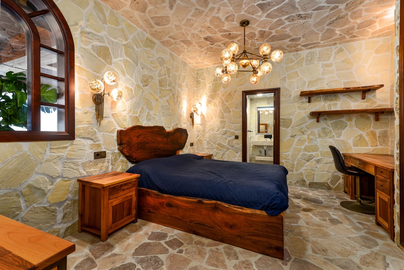 6 soveværelse Villa til salg i Istan med swimmingpool garage - € 1.995.000 (Ref: 8477088)