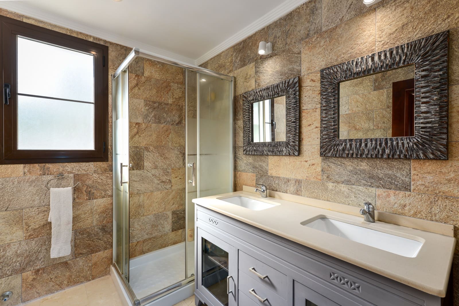 6 soveværelse Villa til salg i Istan med swimmingpool garage - € 1.995.000 (Ref: 8477088)