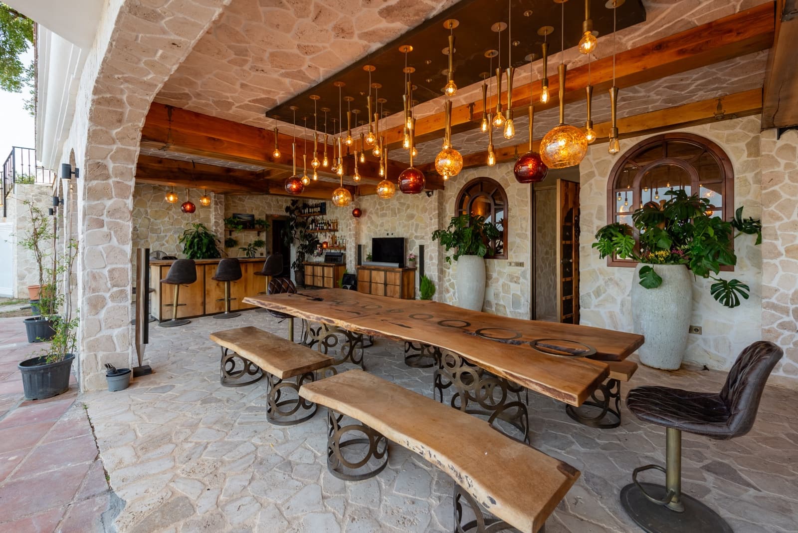 6 soveværelse Villa til salg i Istan med swimmingpool garage - € 1.995.000 (Ref: 8477088)