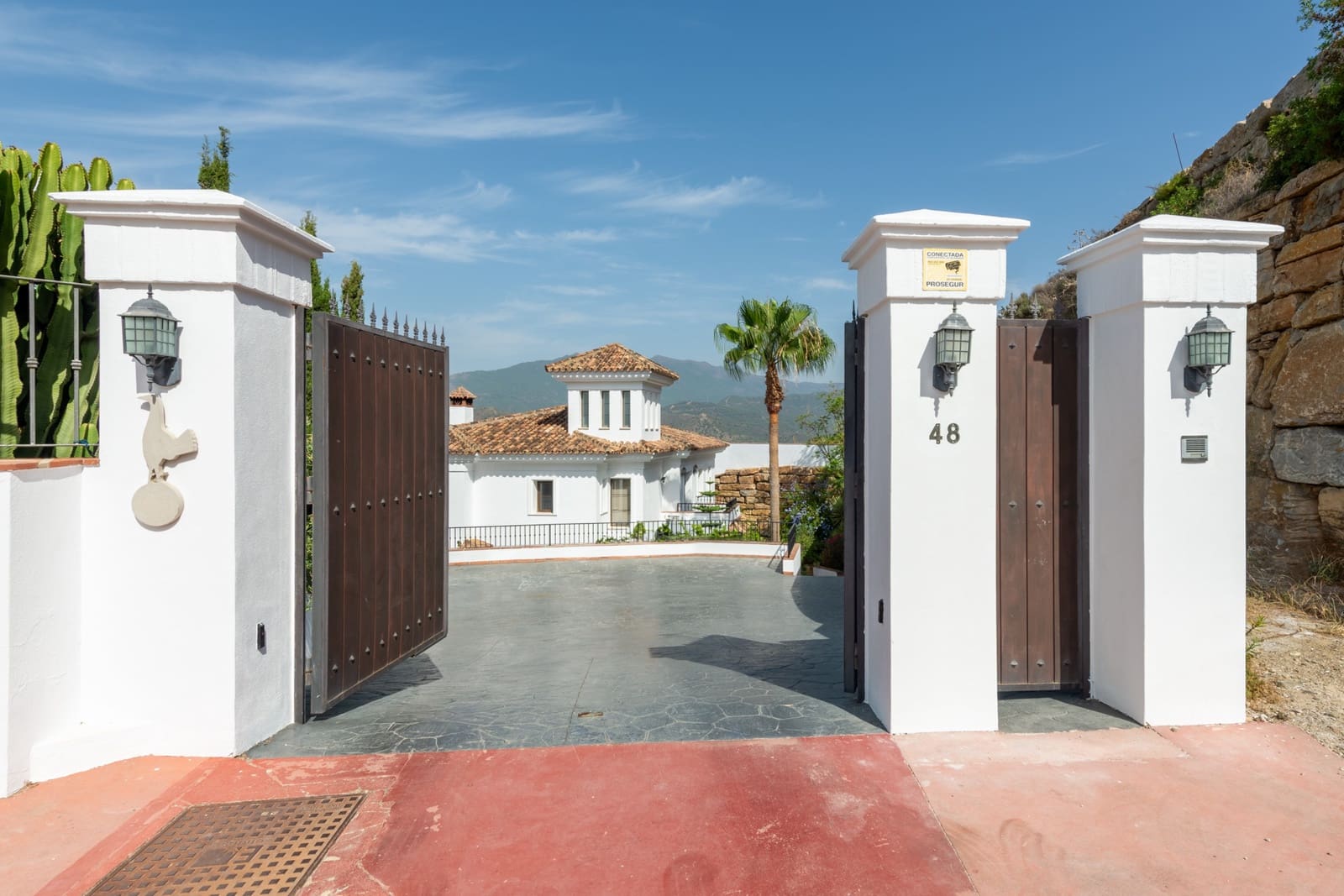 6 soveværelse Villa til salg i Istan med swimmingpool garage - € 1.995.000 (Ref: 8477088)