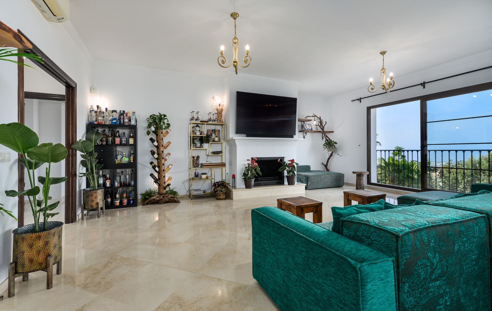 6 soveværelse Villa til salg i Istan med swimmingpool garage - € 1.995.000 (Ref: 8477088)