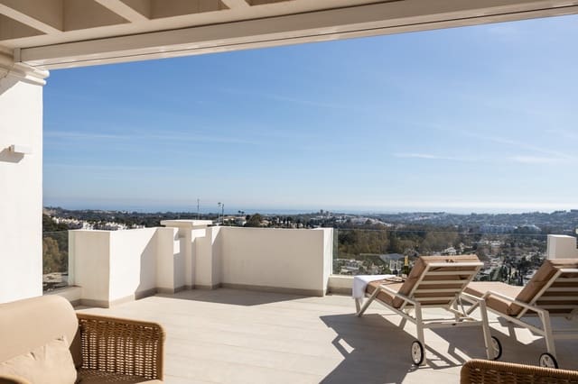 Apartamento de 2 habitaciones en Marbella en venta con piscina garaje - 1.595.000 € (Ref: 8518730)