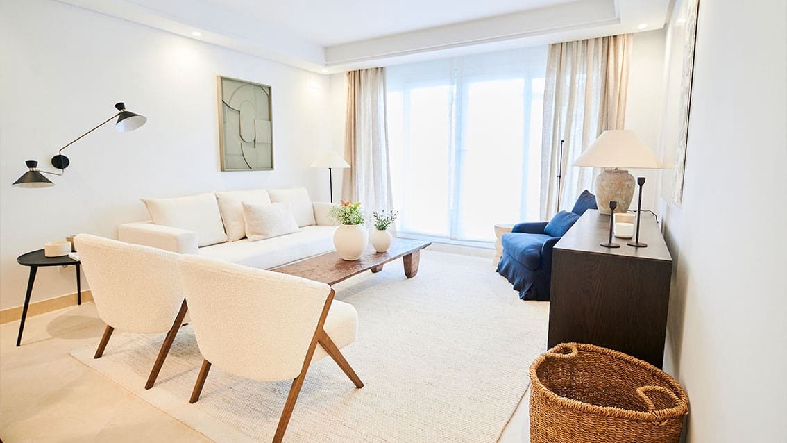 Apartamento de 3 habitaciones en Nueva Andalucia en venta con piscina garaje - 720.000 € (Ref: 8575883)