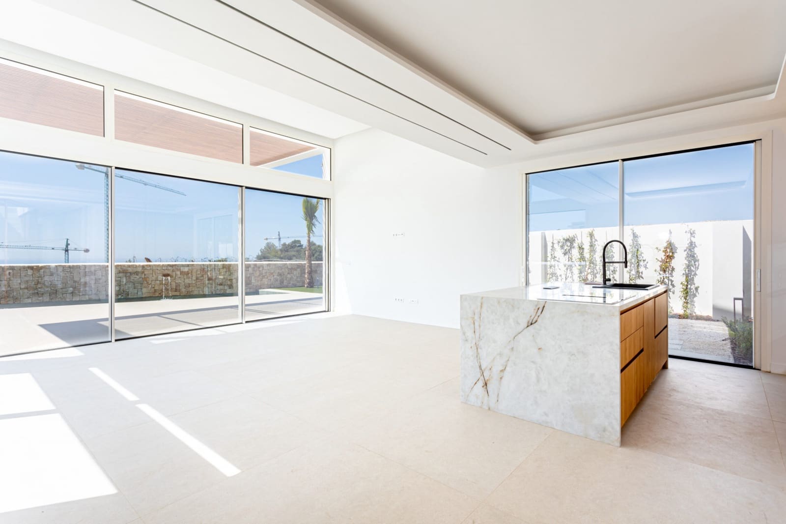 4 soveværelse Villa til salg i Fuengirola med swimmingpool garage - € 1.895.000 (Ref: 8596681)