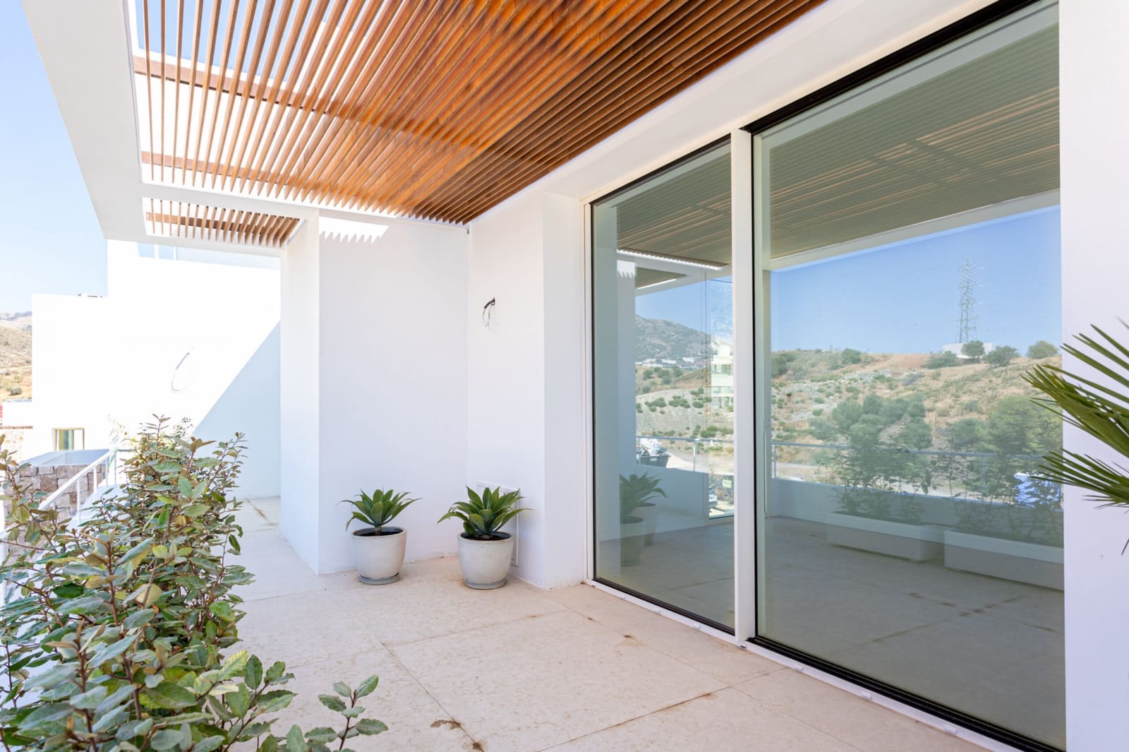 4 soveværelse Villa til salg i Fuengirola med swimmingpool garage - € 1.895.000 (Ref: 8596681)