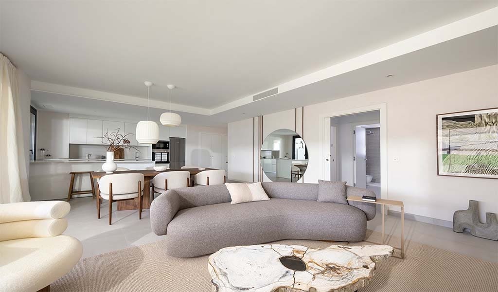 3 sypialnia Penthouse na sprzedaż w Marbella z basenem garażem - 735 000 € (Ref: 8725293)