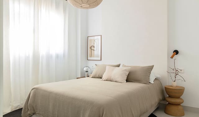 3 sypialnia Penthouse na sprzedaż w Alto de los Monteros, Marbella z basenem garażem - 735 000 € (Ref: 8725293)