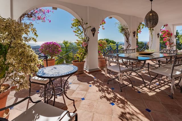 7 soverom Villa til salgs i El Madroñal, Benahavís med svømmebasseng garasje - € 4 500 000 (Ref: 8744718)