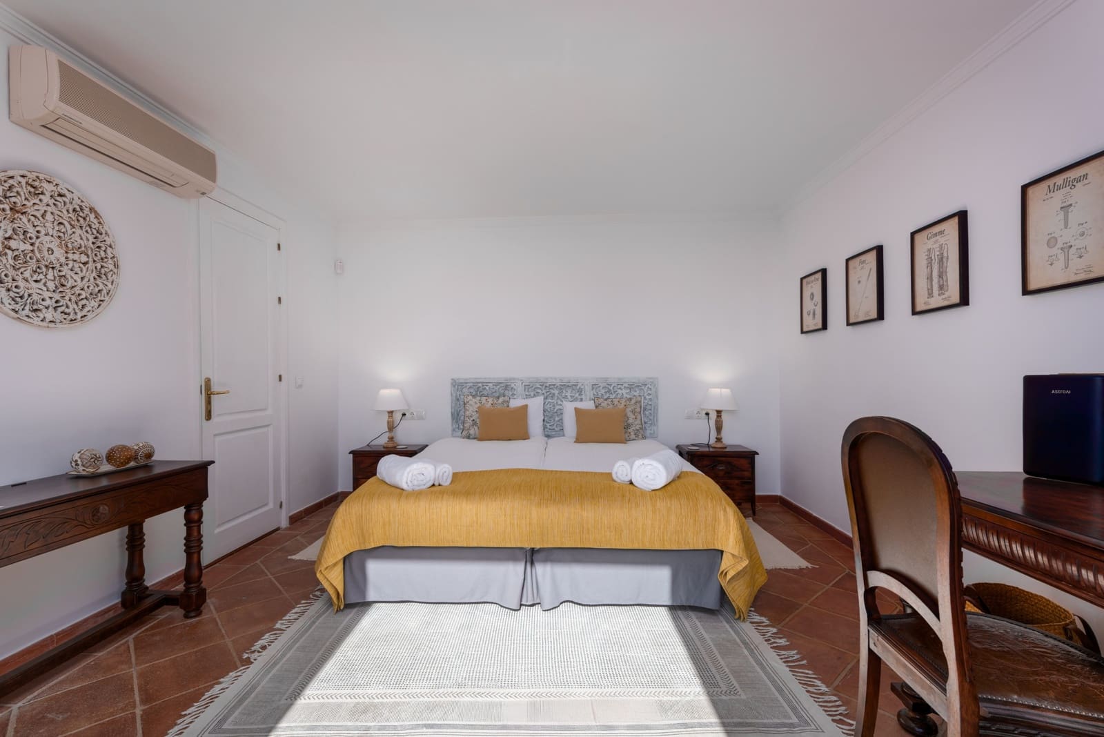 7 soverom Villa til salgs i El Madronal med svømmebasseng garasje - € 4 500 000 (Ref: 8744718)