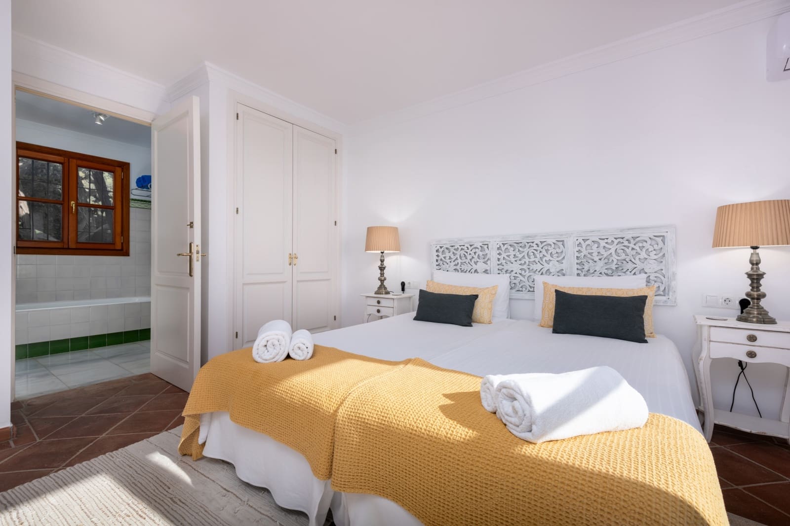 7 slaapkamer Villa te koop in El Madronal met zwembad garage - € 4.500.000 (Ref: 8744718)