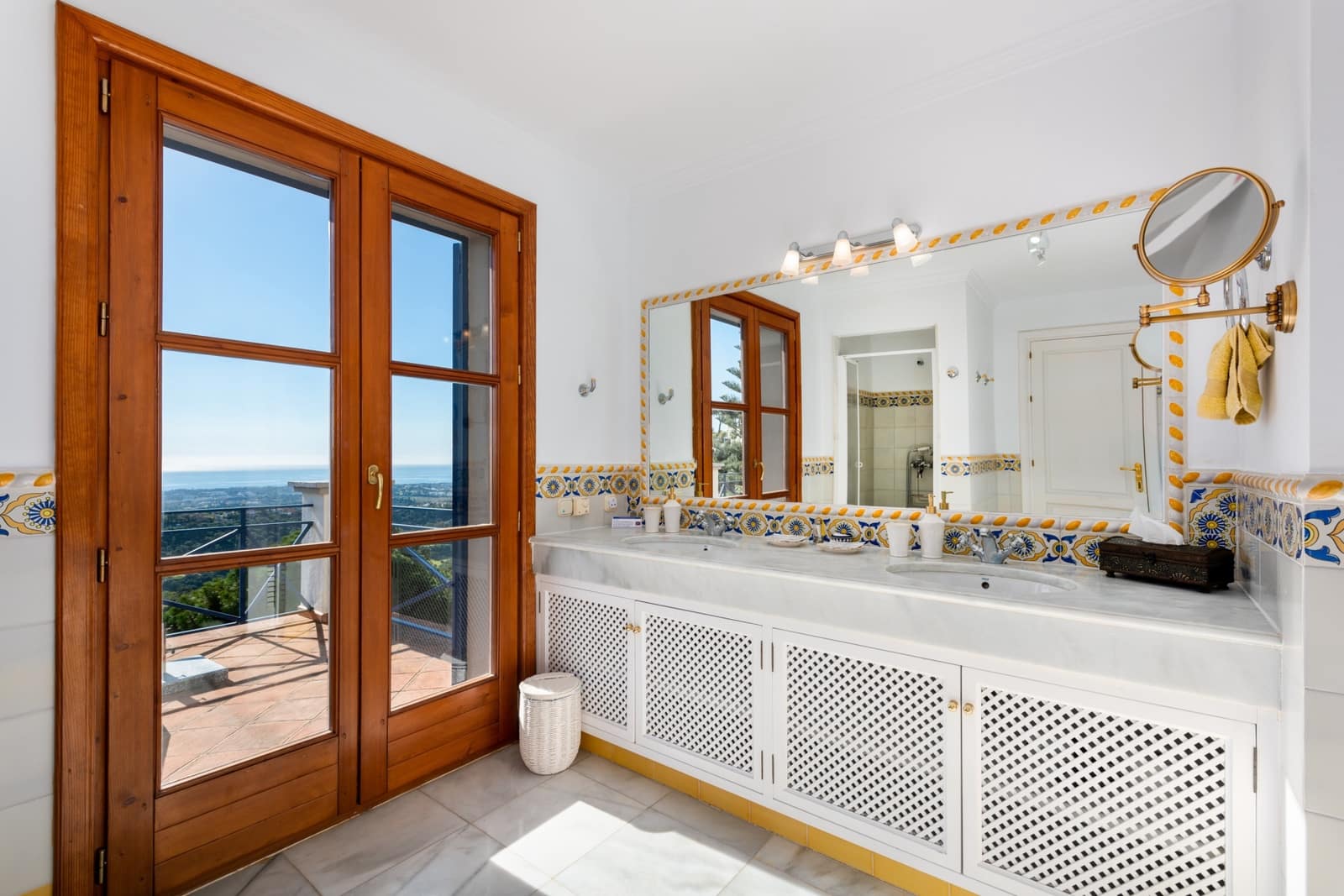 7 slaapkamer Villa te koop in El Madronal met zwembad garage - € 4.500.000 (Ref: 8744718)