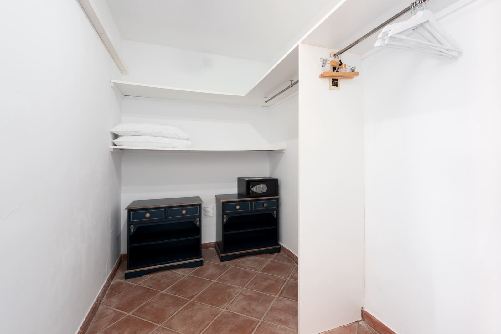 7 slaapkamer Villa te koop in El Madronal met zwembad garage - € 4.500.000 (Ref: 8744718)