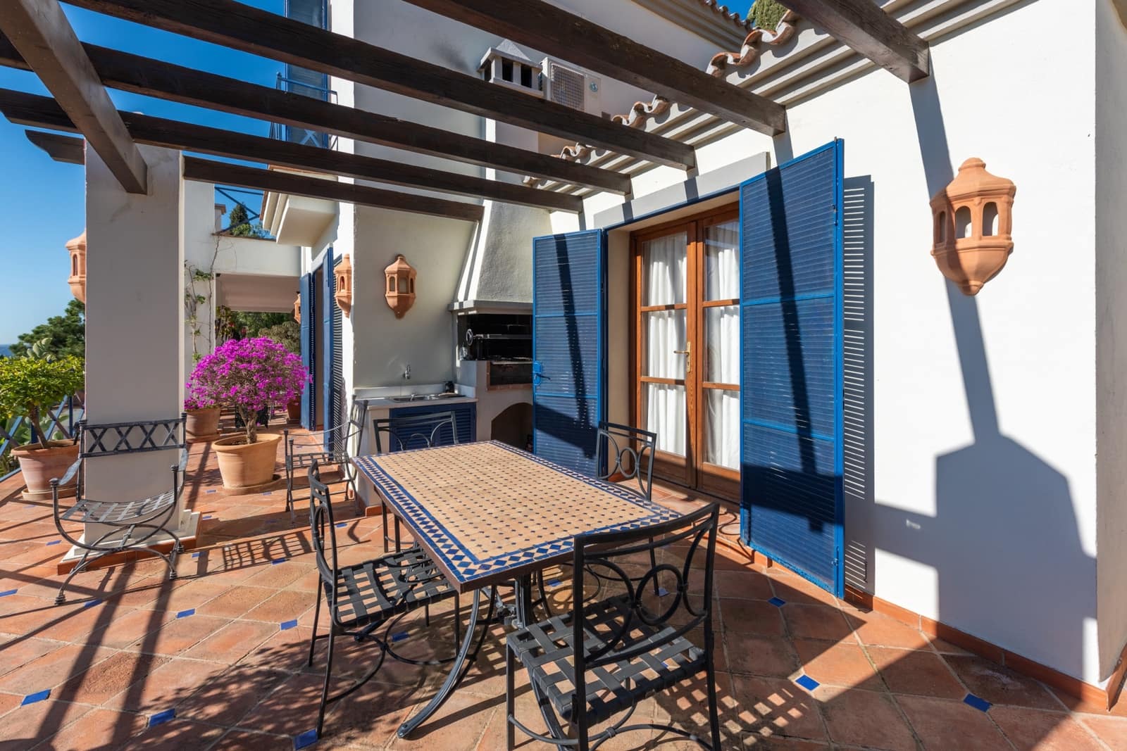7 slaapkamer Villa te koop in El Madronal met zwembad garage - € 4.500.000 (Ref: 8744718)