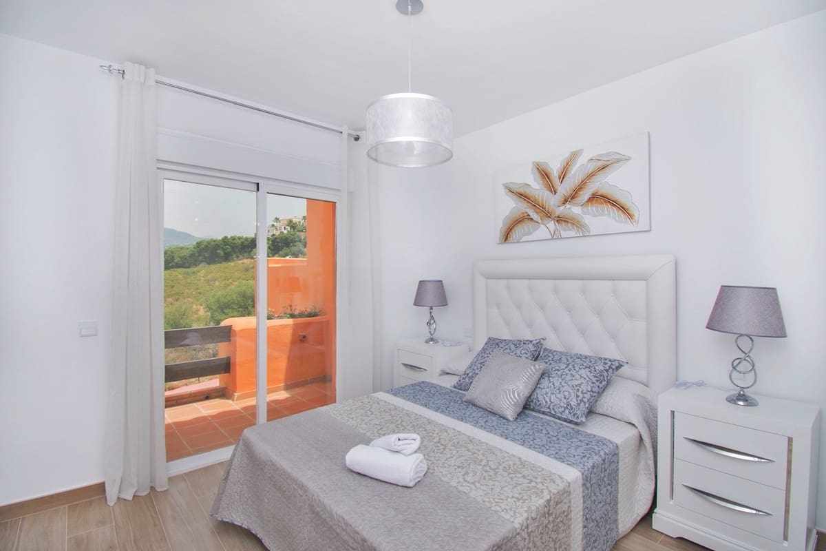 4 sovrum Hus till salu i Benahavis med pool garage - 825 000 € (Ref: 8824492)