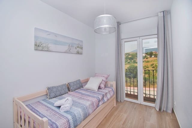 4 slaapkamer Huis te koop in Benahavís met zwembad garage - € 825.000 (Ref: 8824492)
