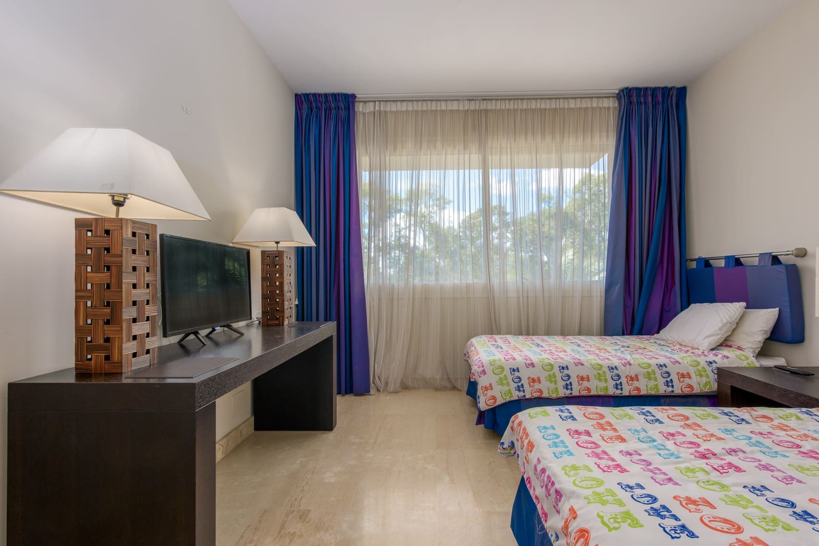 3 soverom Penthouse til salgs i Marbella med svømmebasseng garasje - € 2 695 000 (Ref: 8895982)