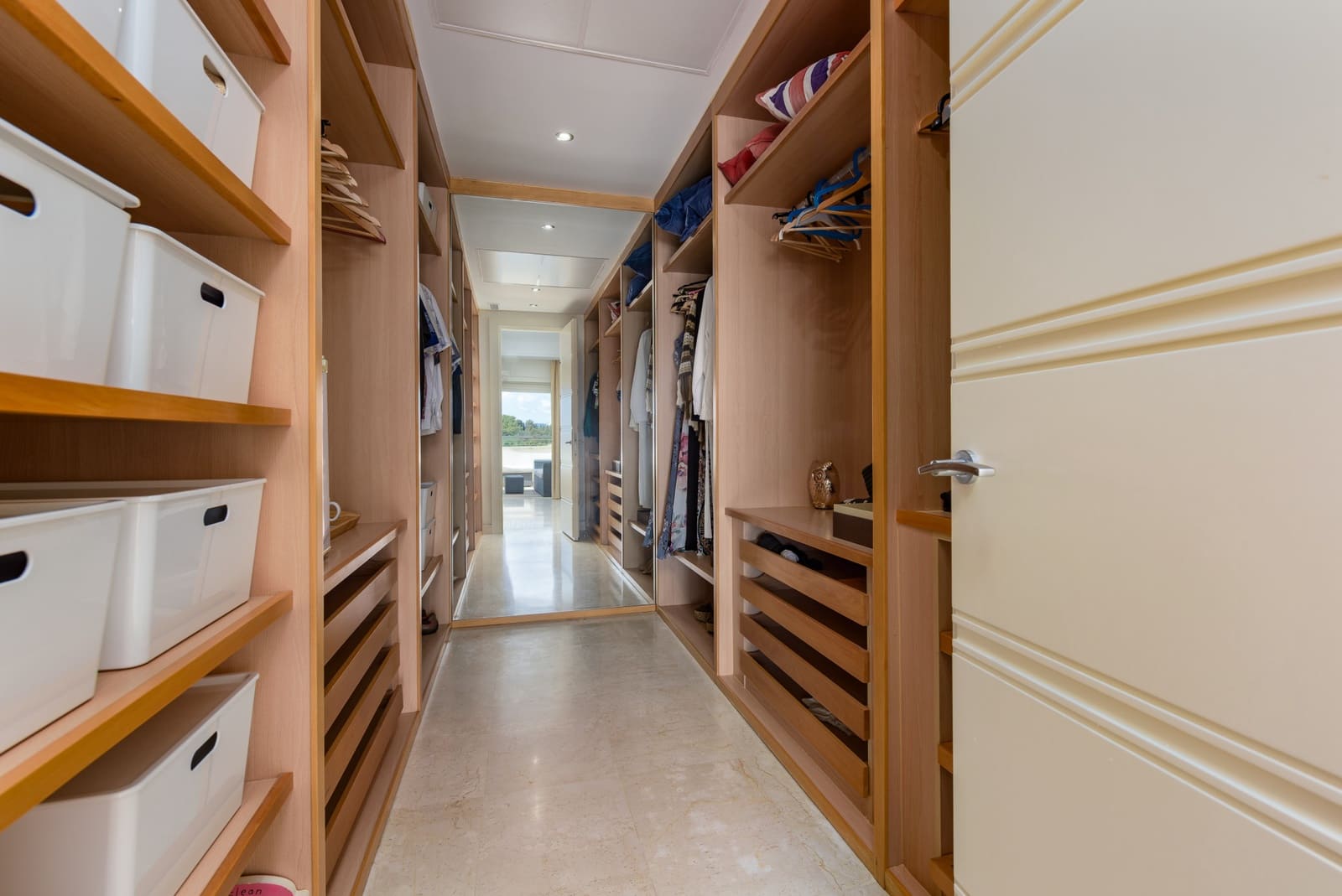 3 soverom Penthouse til salgs i Marbella med svømmebasseng garasje - € 2 695 000 (Ref: 8895982)