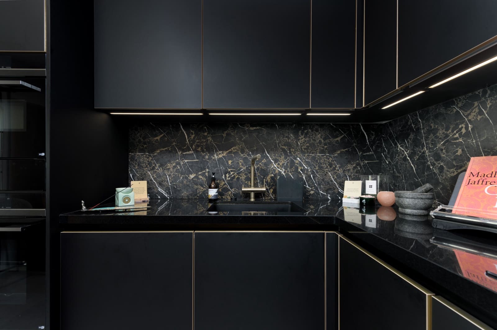 3 sovrum Hus till salu i Benahavis med pool garage - 649 950 € (Ref: 8940301)