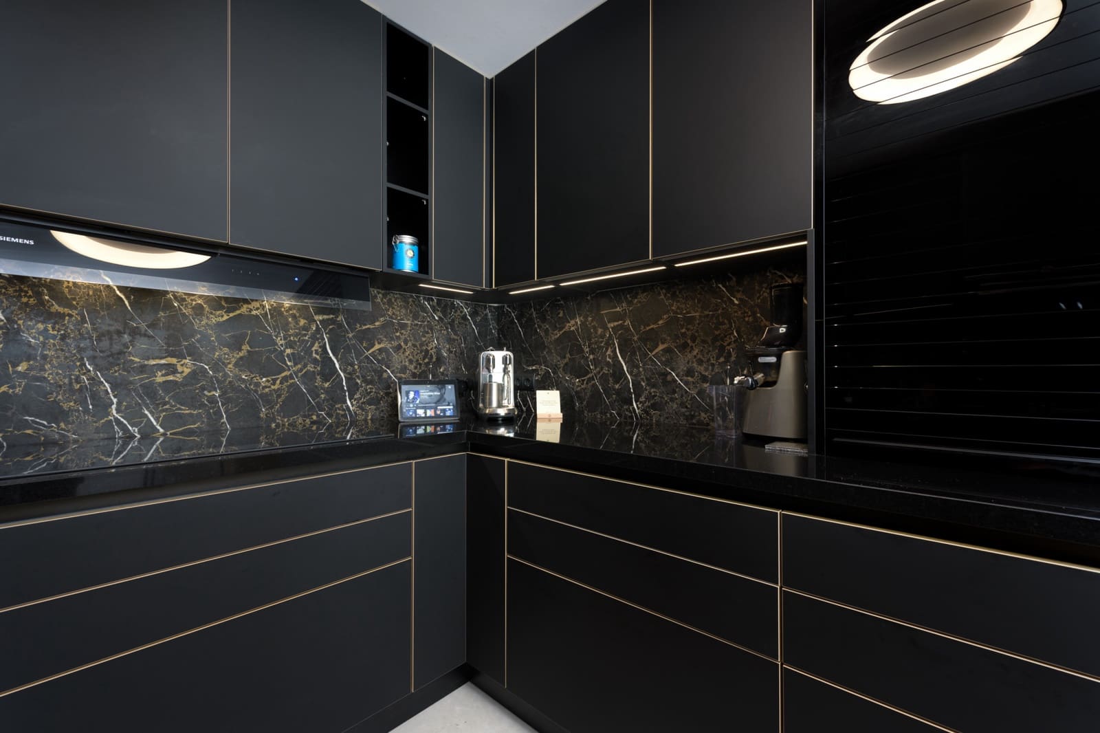 3 sovrum Hus till salu i Benahavis med pool garage - 649 950 € (Ref: 8940301)