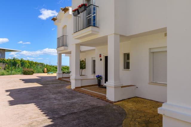 3 sovrum Hus till salu i Benahavís med pool garage - 649 950 € (Ref: 8940301)