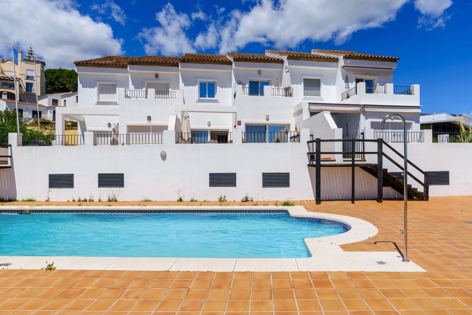 3 sovrum Hus till salu i Benahavis med pool garage - 649 950 € (Ref: 8940301)