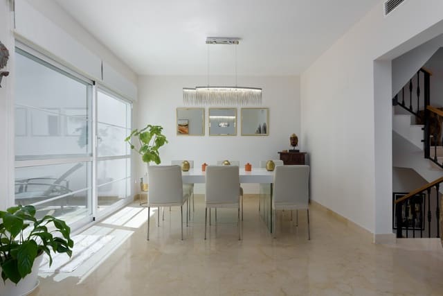 3 sovrum Hus till salu i Benahavís med pool garage - 649 950 € (Ref: 8940301)