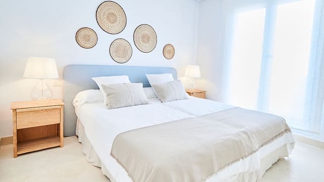 2 bedroom Apartment for sale in Nueva Andalucia, Marbella with pool garage - € 475,000 (Ref: 8948257)