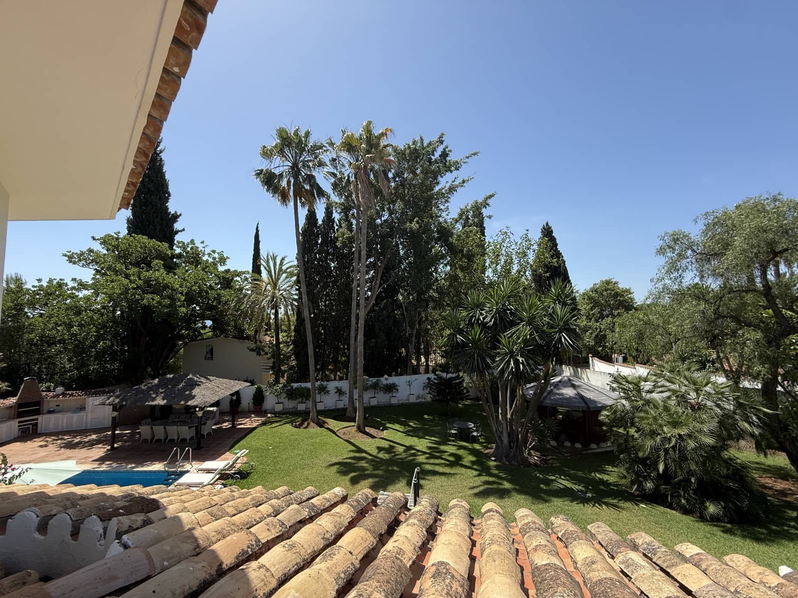 6 bedroom Villa for sale in Golden Mile with pool garage - € 3,250,000 (Ref: 9019627)