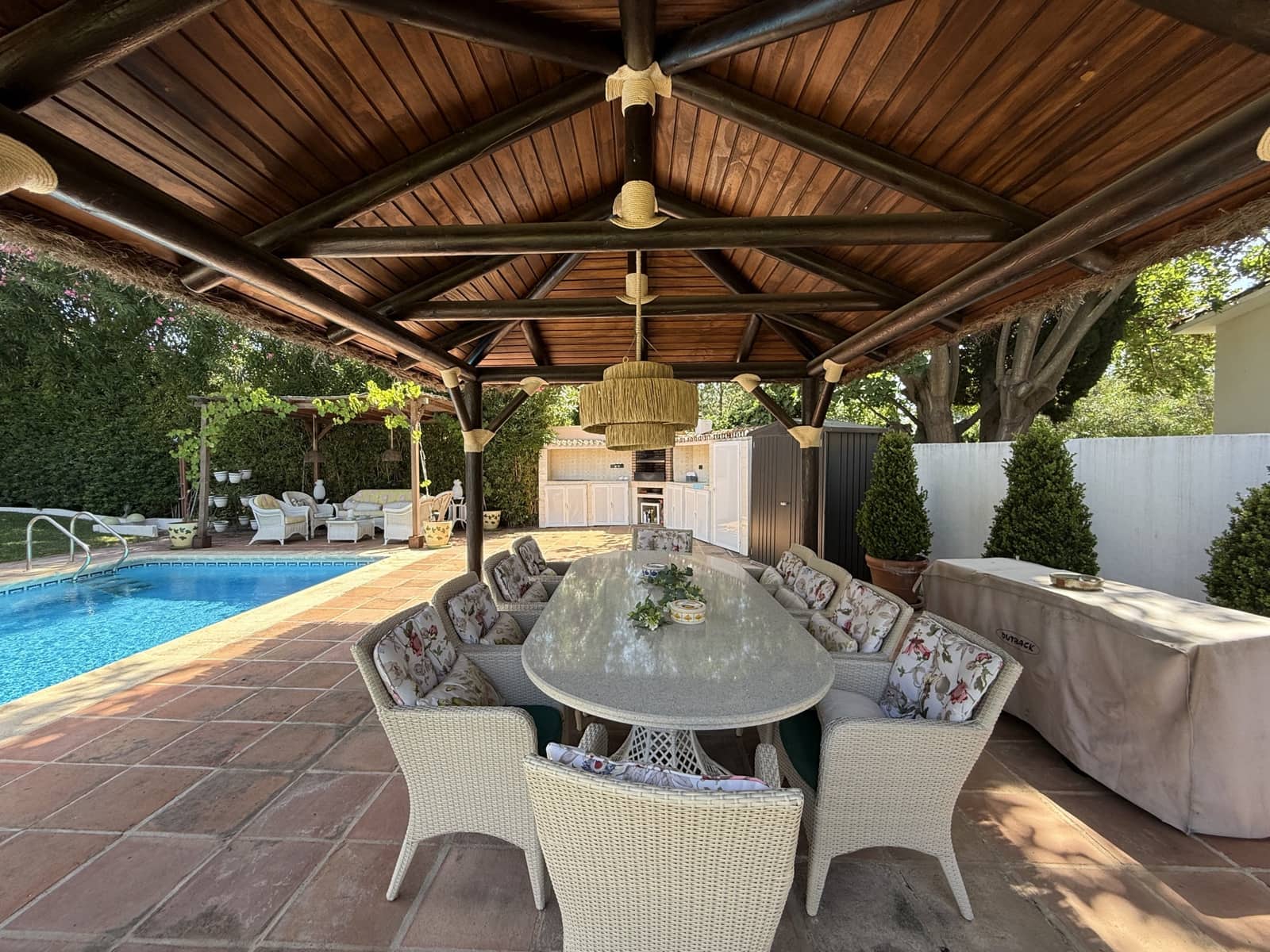 6 bedroom Villa for sale in Golden Mile with pool garage - € 3,250,000 (Ref: 9019627)