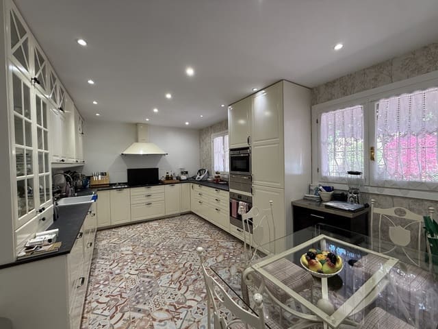 6 sovrum Villa till salu i Golden Mile, Marbella med pool garage - 3 250 000 € (Ref: 9019627)