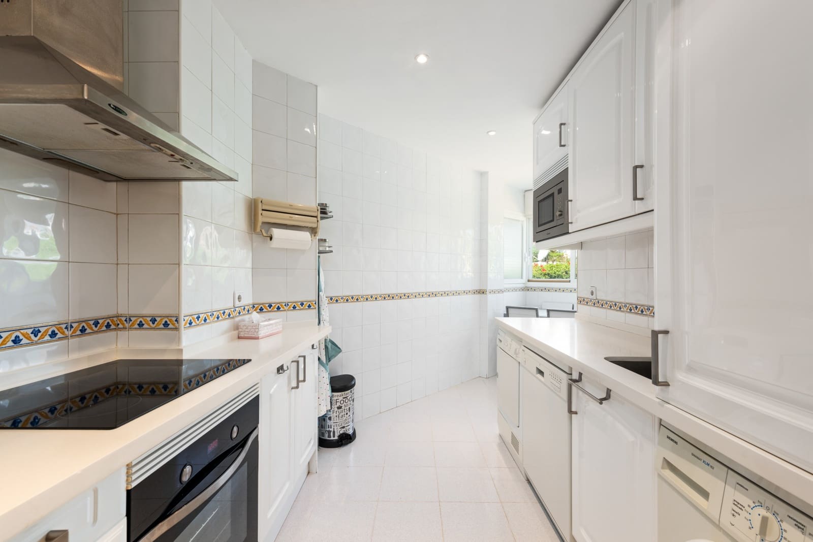 2 bedroom Apartment for sale in Bel-Air with pool garage - € 340,000 (Ref: 9041664)