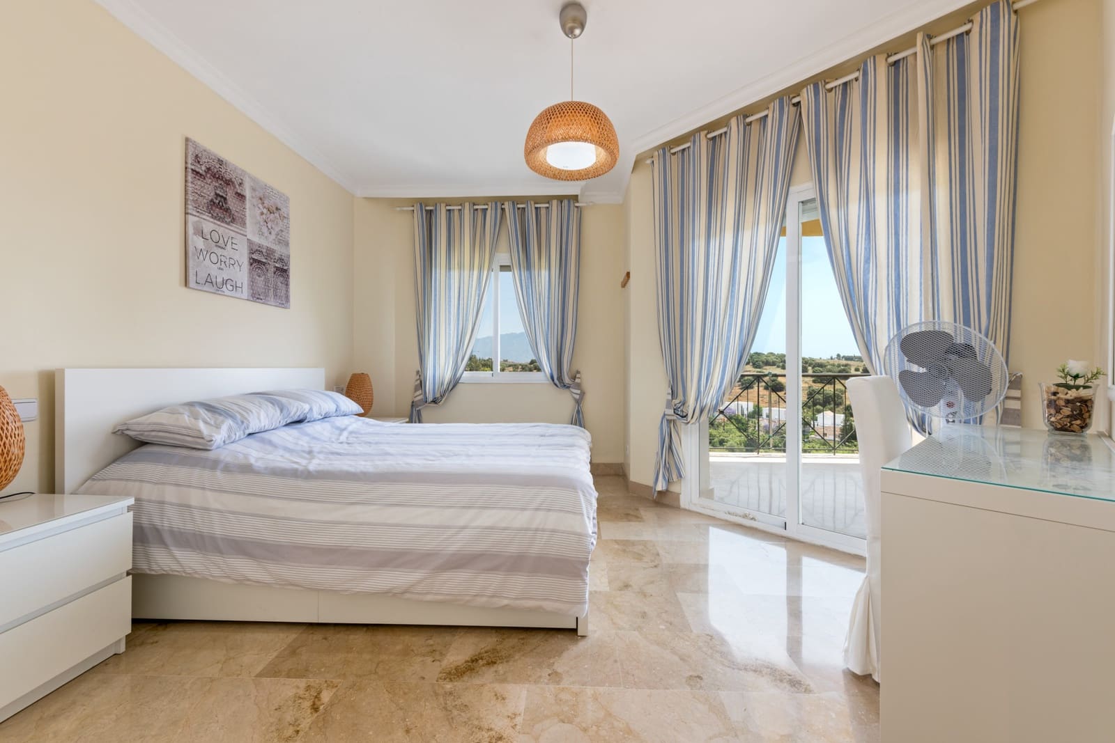 2 bedroom Apartment for sale in Bel-Air with pool garage - € 340,000 (Ref: 9041664)