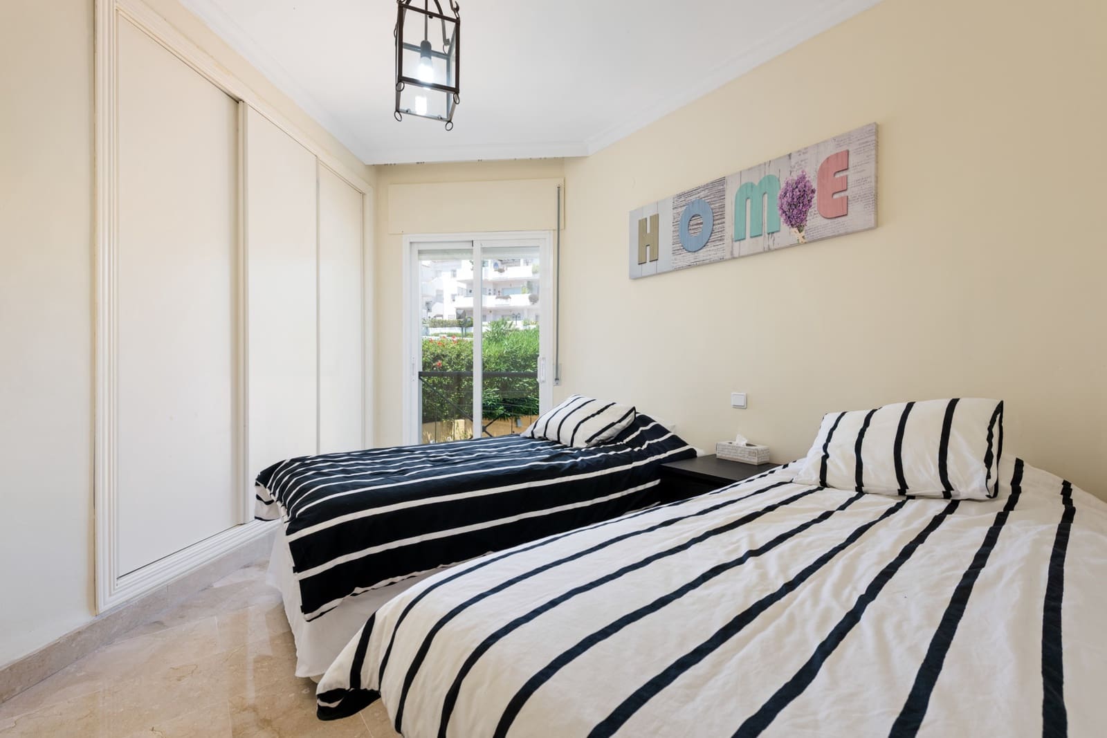 2 bedroom Apartment for sale in Bel-Air with pool garage - € 340,000 (Ref: 9041664)