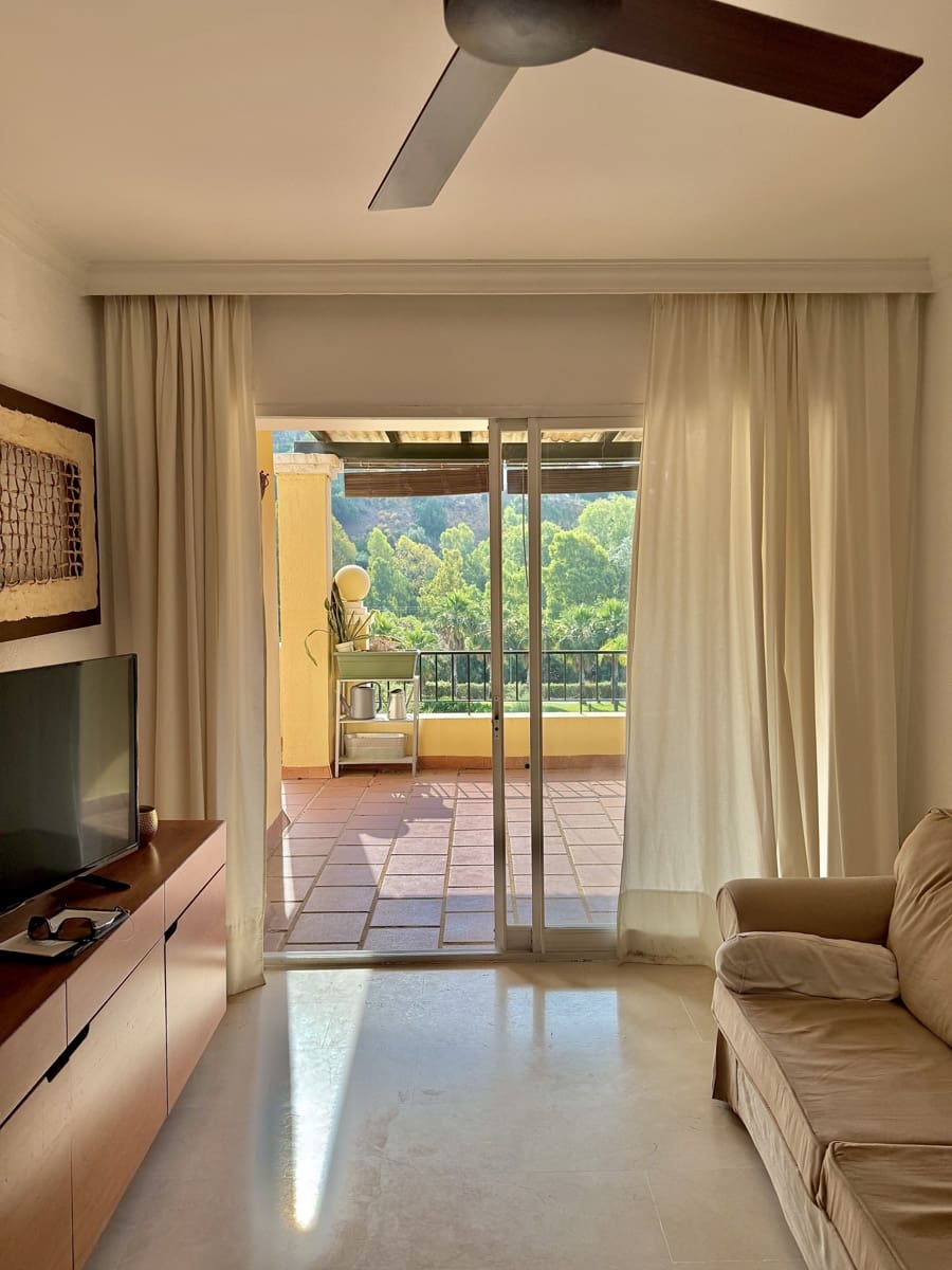 2 soveværelse Penthouse til salg i Benahavis med swimmingpool - € 399.000 (Ref: 9058655)