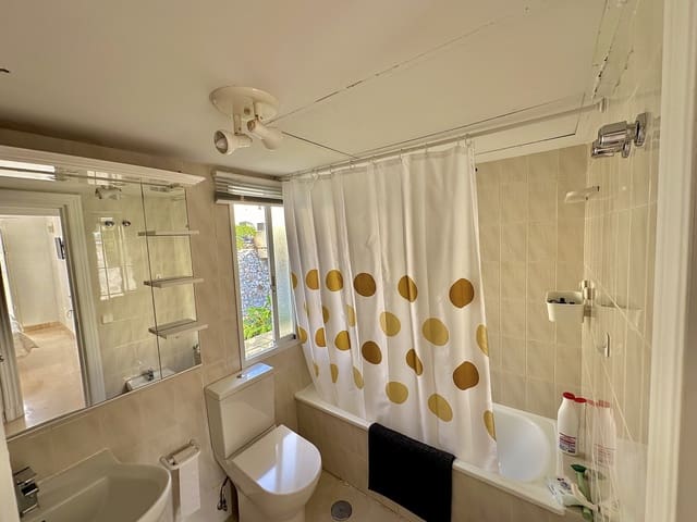 2 soveværelse Penthouse til salg i Benahavís med swimmingpool - € 399.000 (Ref: 9058655)