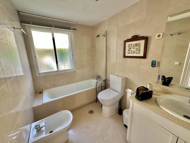 2 soveværelse Penthouse til salg i Benahavís med swimmingpool - € 399.000 (Ref: 9058655)