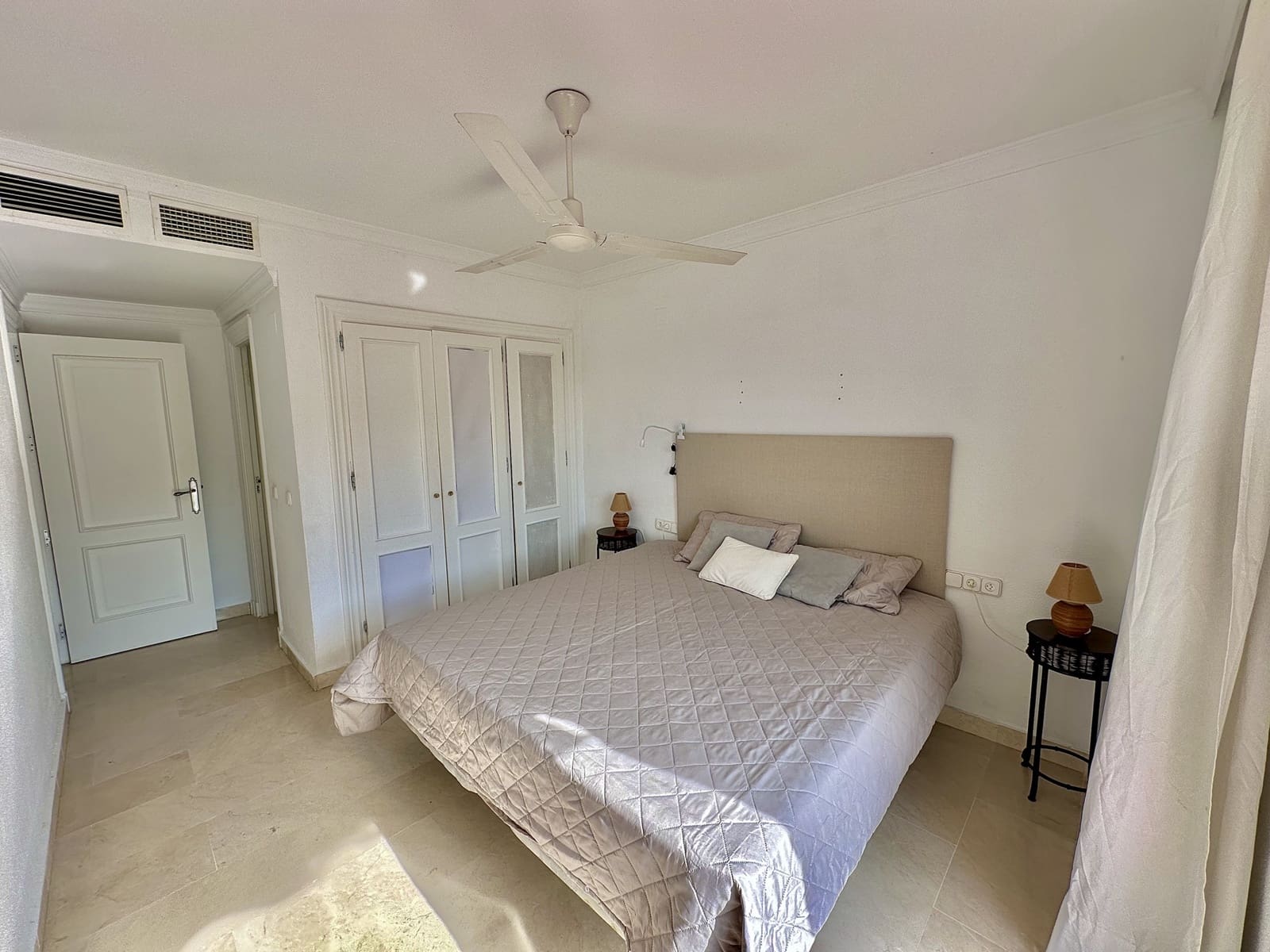 2 soveværelse Penthouse til salg i Benahavis med swimmingpool - € 399.000 (Ref: 9058655)