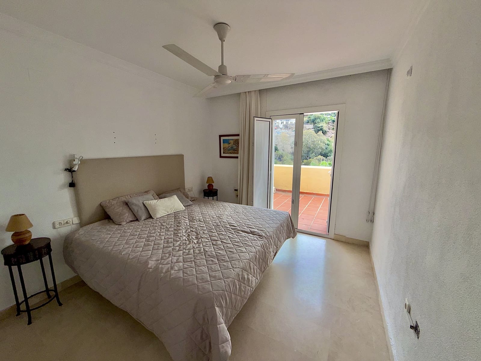 2 soveværelse Penthouse til salg i Benahavis med swimmingpool - € 399.000 (Ref: 9058655)