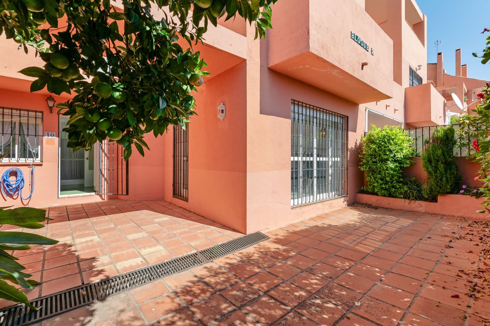 4 sypialnia Dom na sprzedaż w Marbella z basenem garażem - 559 000 € (Ref: 9084713)