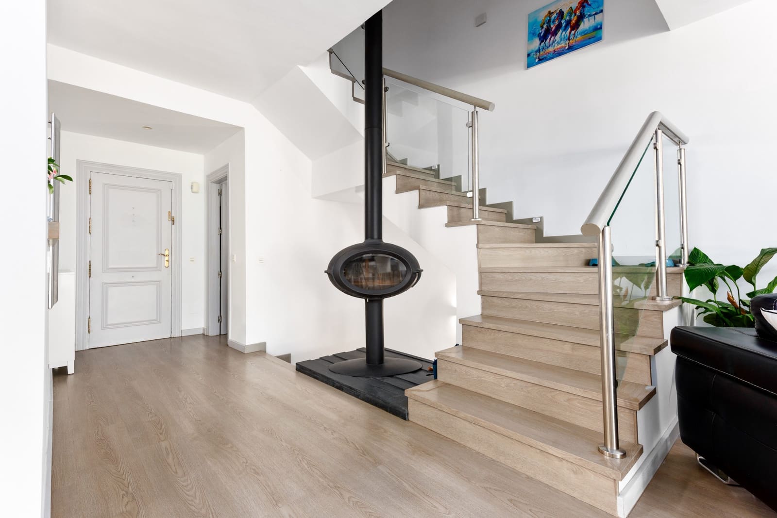 4 soveværelse Byhus til salg i La Quinta med garage - € 799.000 (Ref: 9159049)