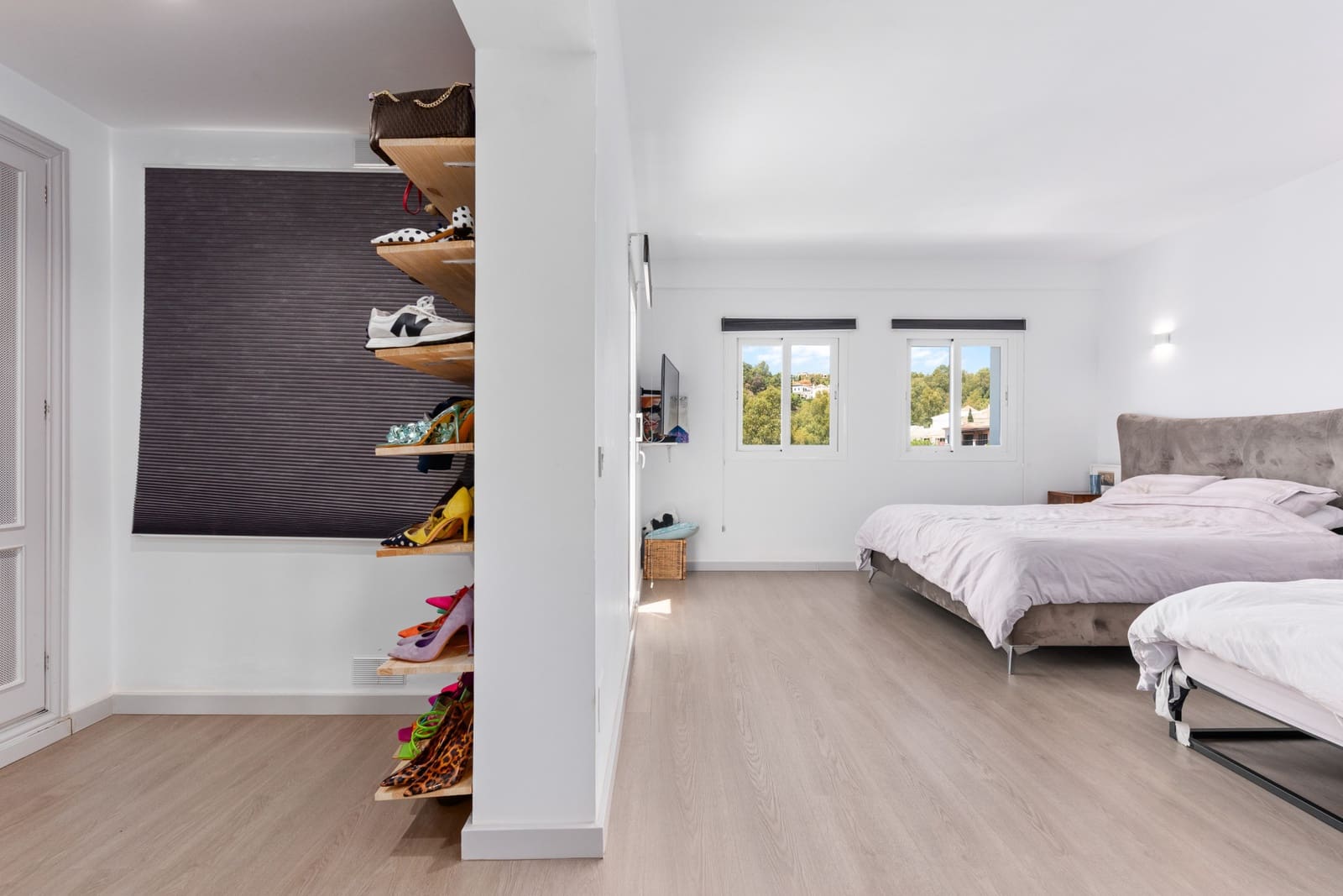 4 soveværelse Byhus til salg i La Quinta med garage - € 799.000 (Ref: 9159049)