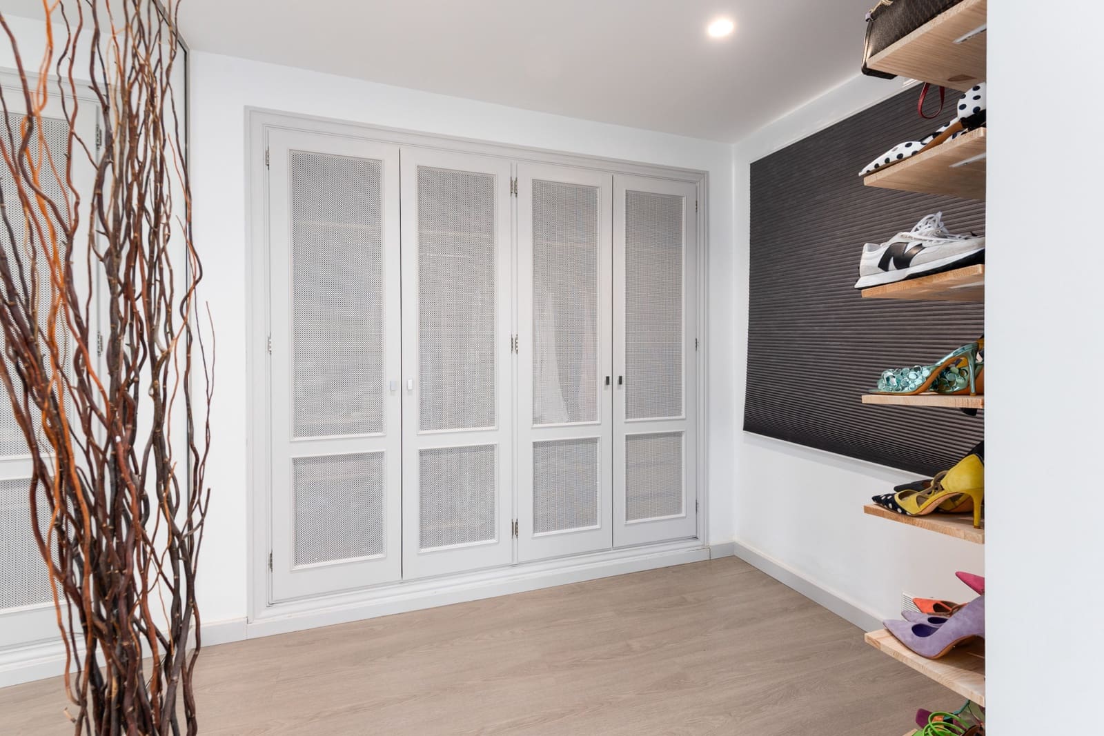 4 soveværelse Byhus til salg i La Quinta med garage - € 799.000 (Ref: 9159049)