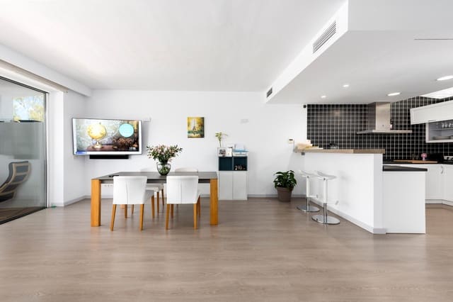 4 soverom Hus til salgs i La Quinta, Benahavís med garasje - € 799 000 (Ref: 9159049)
