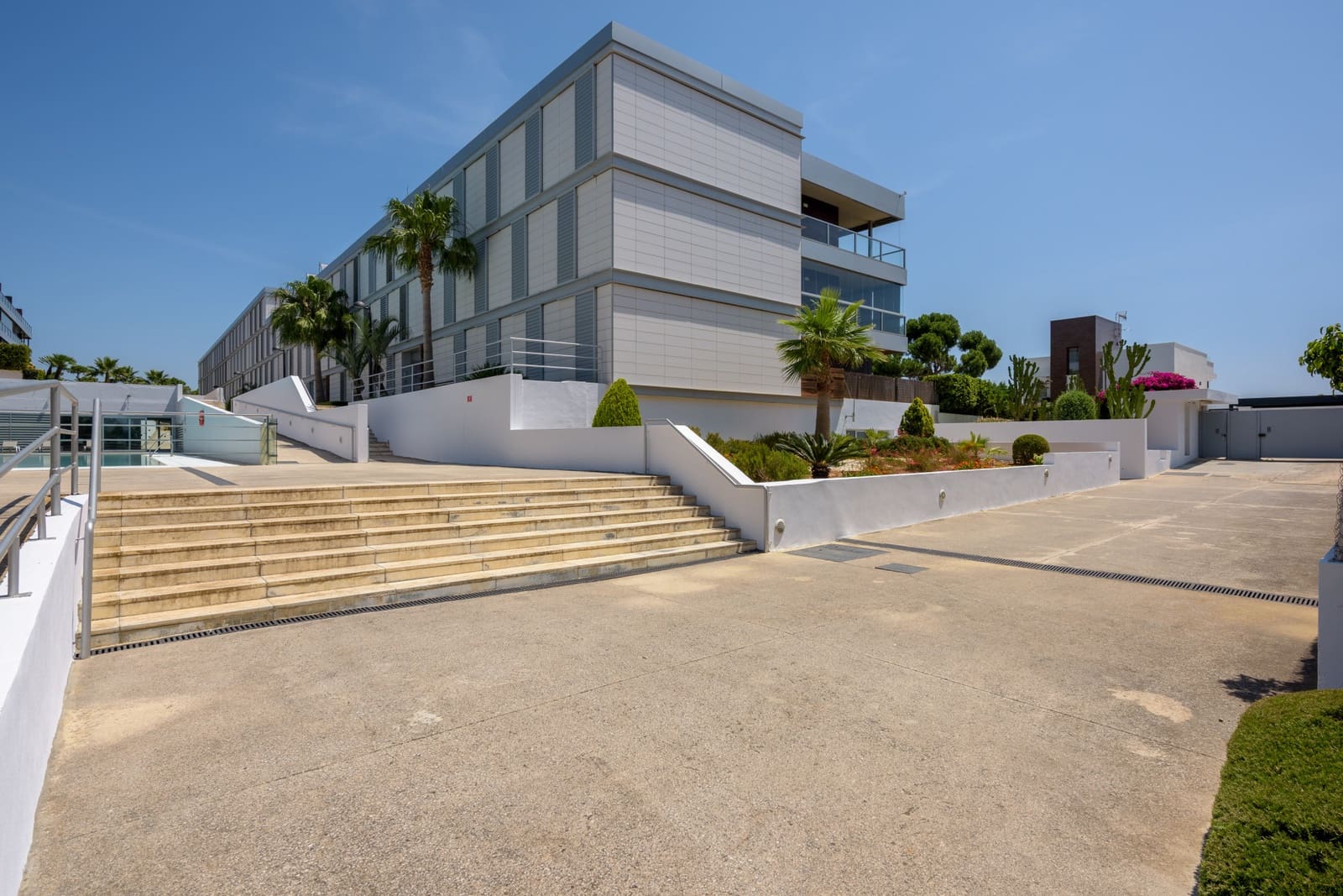 3 sypialnia Apartament na sprzedaż w Manilva z basenem garażem - 349 950 € (Ref: 9201989)