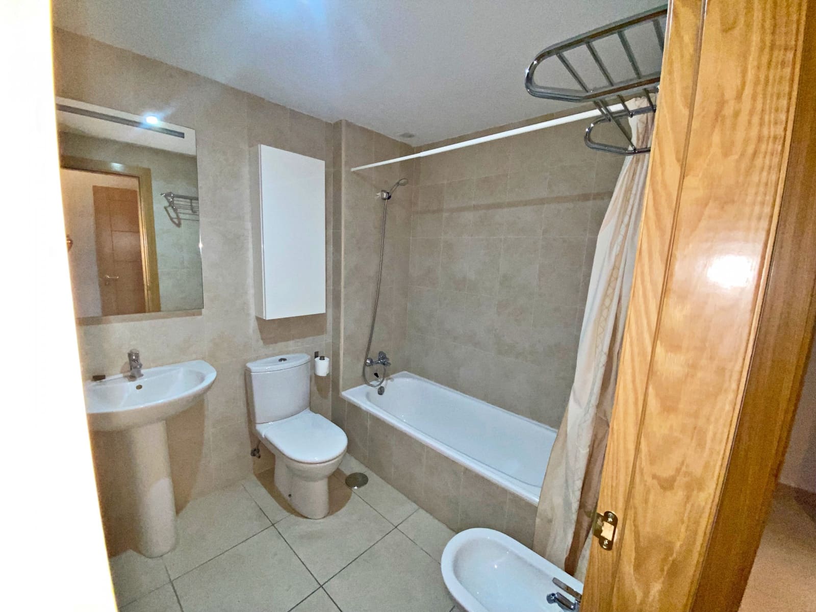 4 makuuhuone Huoneisto myytävänä paikassa Marbella mukana 
autotalli - 450 000 € (Ref: 9205754)