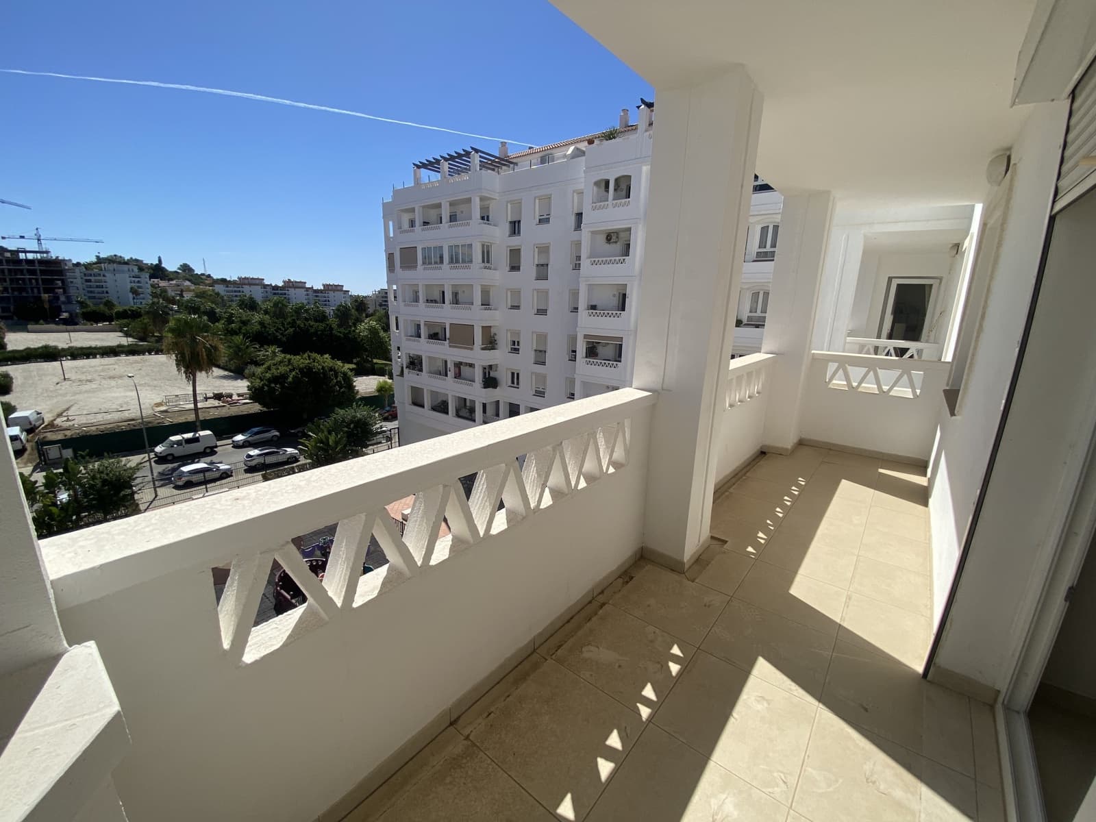 4 makuuhuone Huoneisto myytävänä paikassa Marbella mukana 
autotalli - 450 000 € (Ref: 9205754)