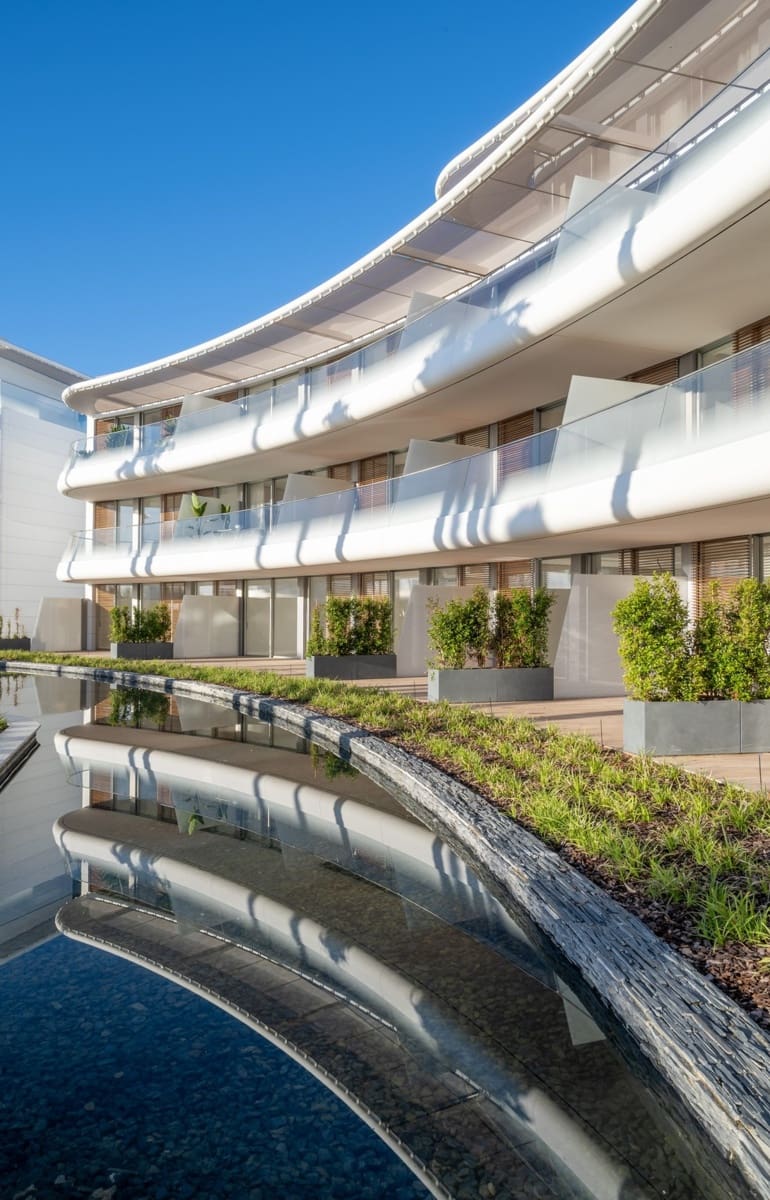 3 makuuhuone Huoneisto myytävänä paikassa Estepona mukana uima-altaan 
autotalli - 1 950 000 € (Ref: 9211608)