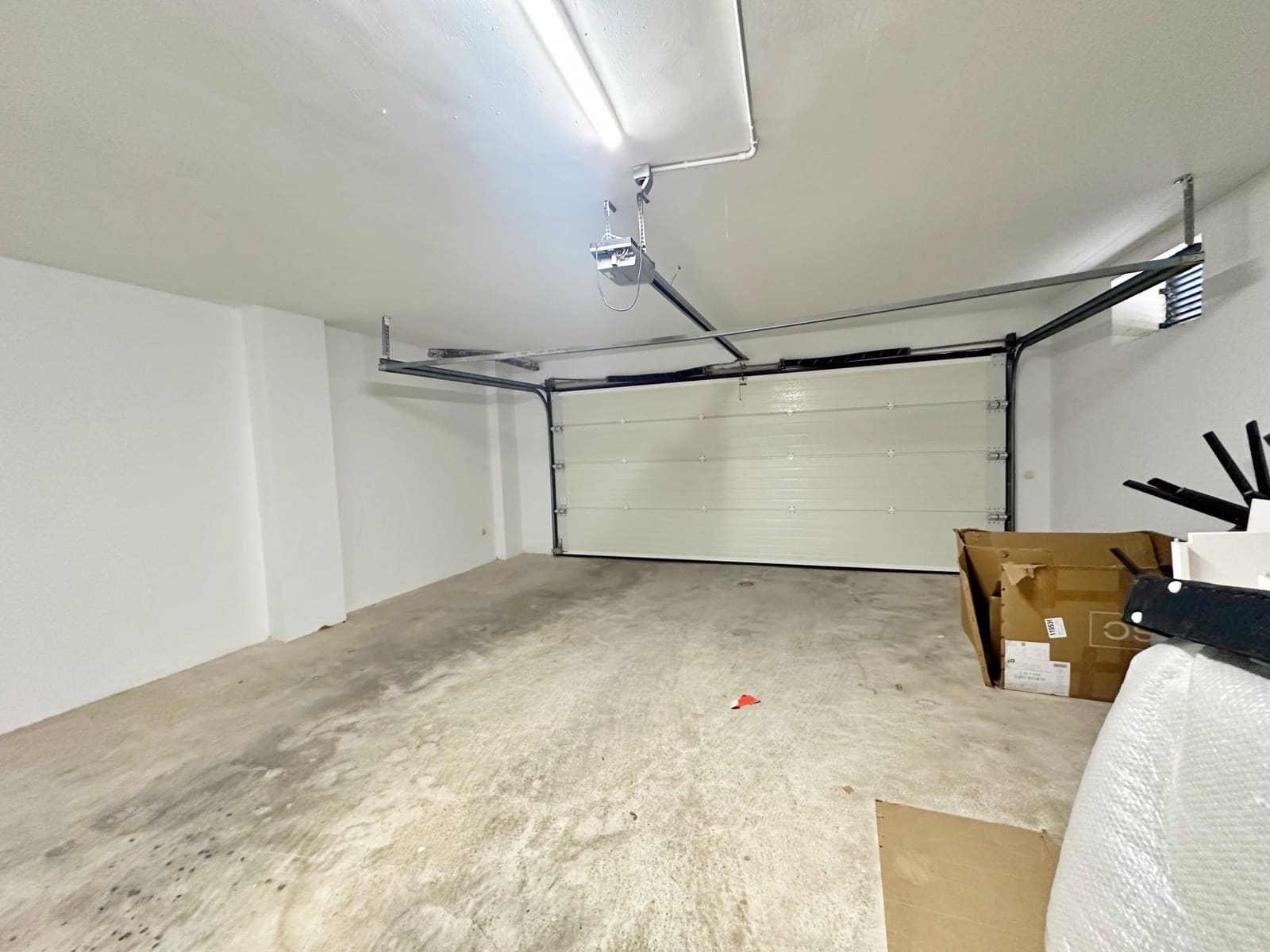 3 soverom Kjedet enebolig til salgs i Benahavis med svømmebasseng garasje - € 649 950 (Ref: 9246187)